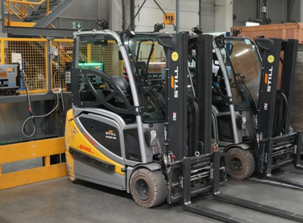 117 nouveaux chariots Still chez DHL Aviation