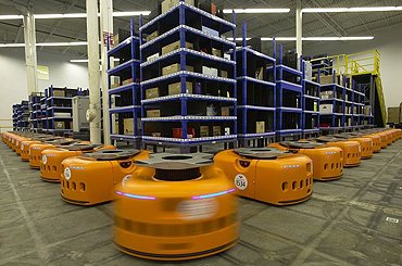 Amazon, le géant de l’E-Commerce facilite le supply chain grâce à ses robots KIVA