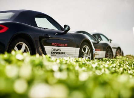 Bezoek onze stand en win een « Porsche Driving Experience »