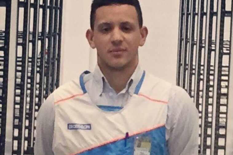 Portret van Najib El Kadouri - Logistiek Departement Manager bij Decathlon Logistics