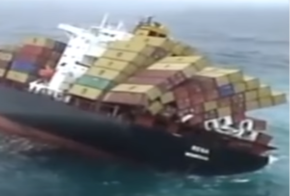 Video: uw containers doorstaan stormen
