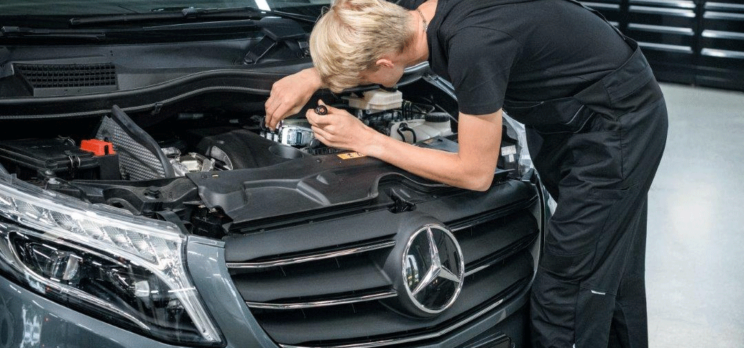 Mercedes-Benz gaat zelf op zoek naar technici